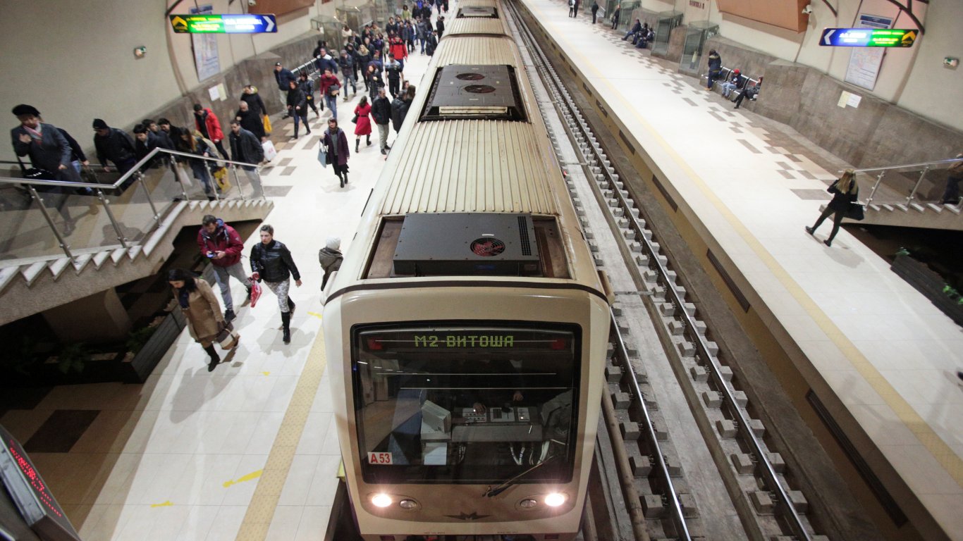 Машинистите в метрото готвят протест, шефът на "Метрополитен" обеща вдигане на заплатите