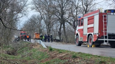 Тежкият пътен инцидент стана на пътя с Росеново посока Добрич