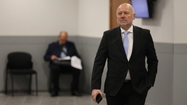 След като получих съобщението го показах на колегата си Елена