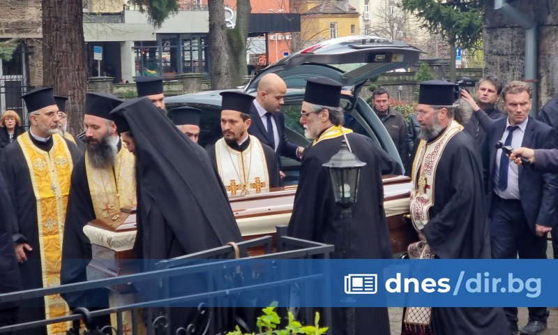 Всички снимки Службата бе в патриаршеския храм в Истанбул Свети