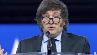 Това е първата голяма смяна в аржентинското правителство откакто Милей