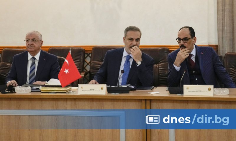 Двете съседки имаха трудни връзки през последните години, тъй като