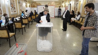 Общата избирателна активност в първия ден към 18 часа московско