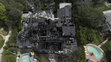 Пожар опустоши къщата на Кара Делевин в Лос Анджелис