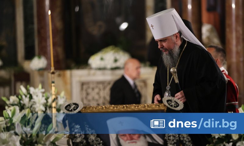 Вчера варненският и великопреславски митрополит Йоан, избран за наместник-председател на Светия