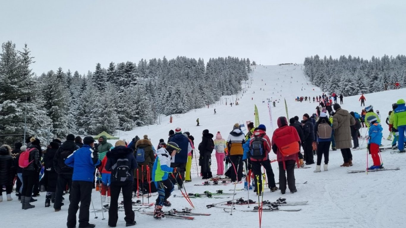 Курортът "Мальовица" стана зимна столица на алпийските спортове