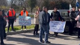 "Не на перките": Варненски рибари и хотелиери излязоха на протест 