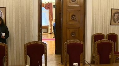 За първи път при връчване на мандат парламентарно представената партия