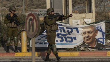 В неделя десният израелски министър председател се зарече да изпрати сухопътни
