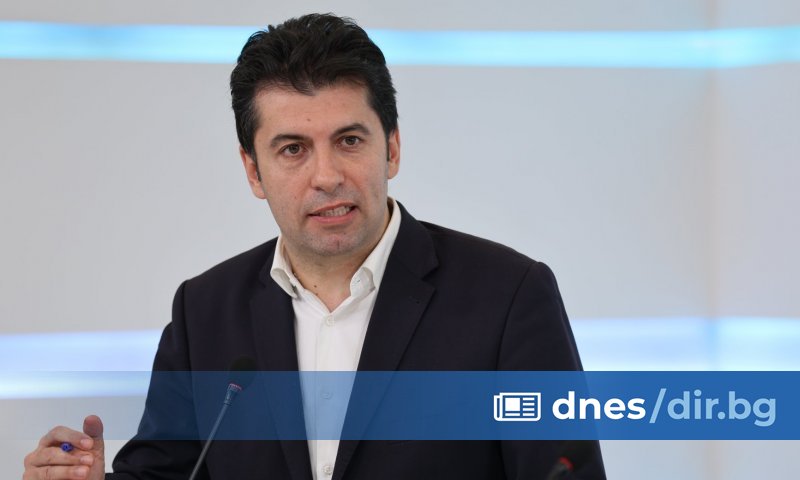 12 дни да преговаряш и да се появят имена, които