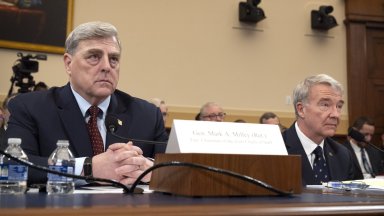 Свидетелствата на бившия председател на Съвета на началник щабовете на САЩ