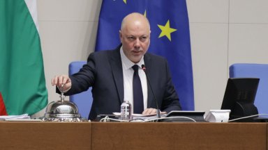 Председателят на Народното събрание Росен Желязков свиква извънредно заседание на