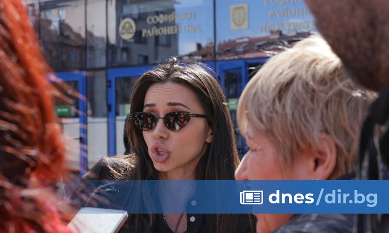 Двете бяха в сградата на Софийския районен съд, за да