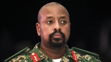 Синът на Мусевени генерал Мухузи Кайнеругаба наскоро организира митинги из