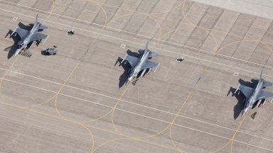 Предистория
Военновъздушната база Михаил Когълничану се намира на 12 километра от