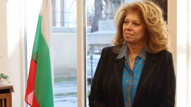 По думите й коалицията в Румъния е съставена от две