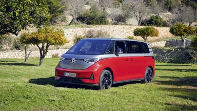 Volkswagen ID.Buzz GTX идва със 7 места и повече пространство в интериора