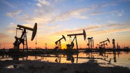 Екоорганизации искат нов глобален климатичен данък върху дейността на петролните компании