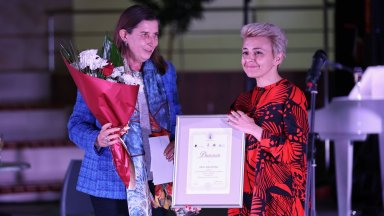 Ина Иванова е новият носител на Националната награда за поезия "Христо Фотев"