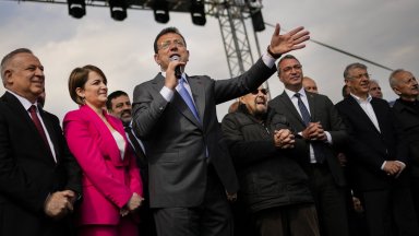 Истанбулският университет анулира дипломата за висше образование на кмета на