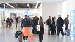 В Шенген сме по въздух, но проверките за авиационна сигурност на летищата остават
