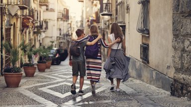 Създадена през 2012 г тази програма има за цел да