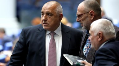 От пресцентъра на партията припомнят че след консултации с Общественият