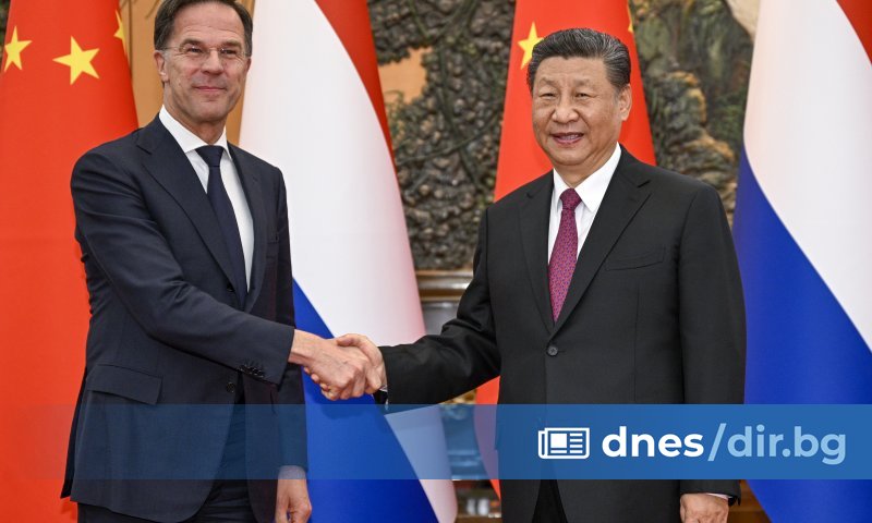 Пекин е важен съюзник на Москва и според Рюте китайското