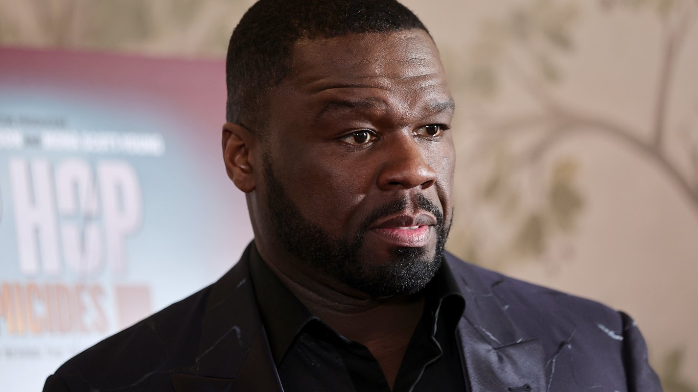 Бившата жена на 50 Cent го обвини в изнасилване, той отрече