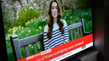 Daily Mail: Кейт е била принудена да направи видеото, в което съобщава за рака