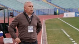 Белия се завърна начело на "Ботев" (Пловдив) след 6 години прекъсване