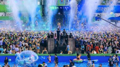 Емблематичният корейски фестивал Waterbomb отива в Хонг Конг