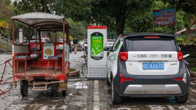 Електромобилите и соларните панели на Китай са капиталистическа победа за комунизма