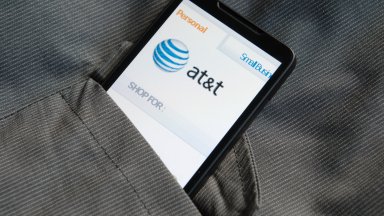 Кибер пробив в САЩ: Данните на милиони абонати на AT&T изтекоха онлайн