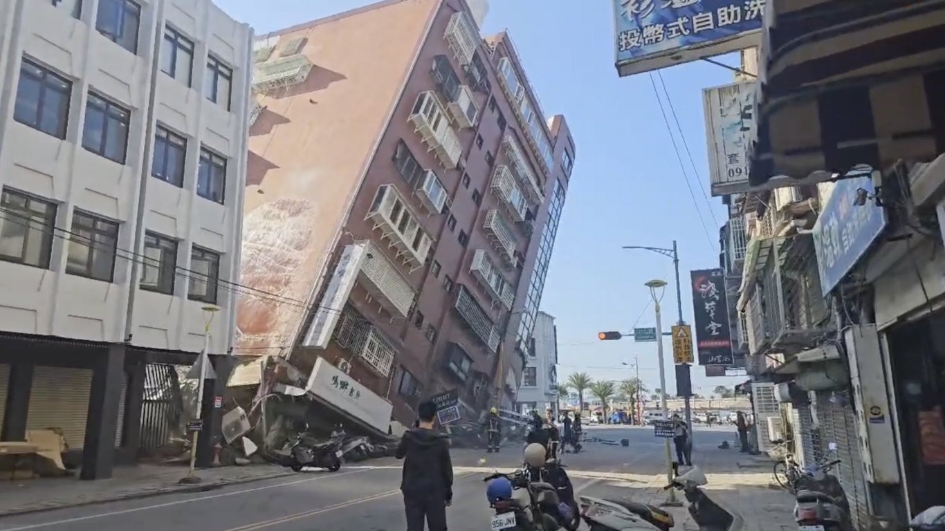 Земетресение с магнитуд 7,2 разтърси Тайван, има загинал и десетки ранени (видео)