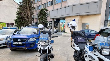 Общо задържаните са седем Събраните до момента доказателства по разследването се