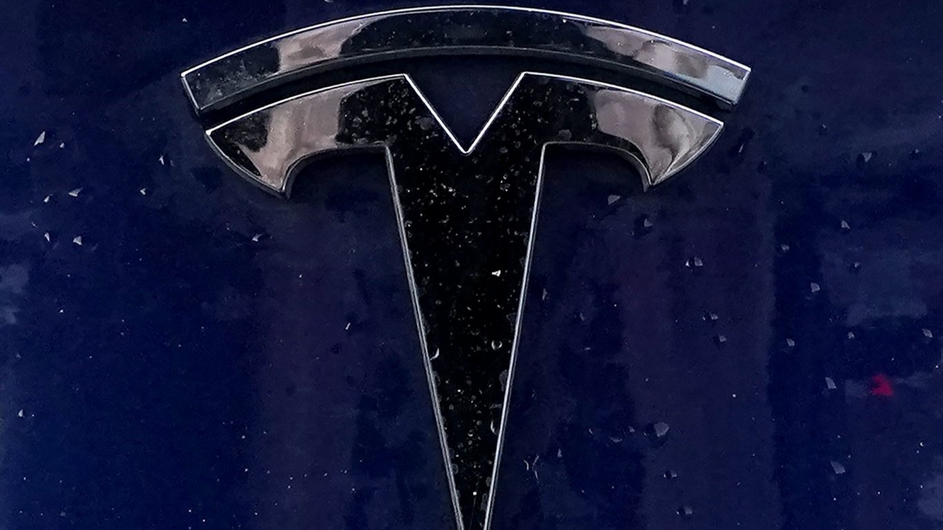 Илон Мъск оглежда терени в Индия за нов завод на Tesla 