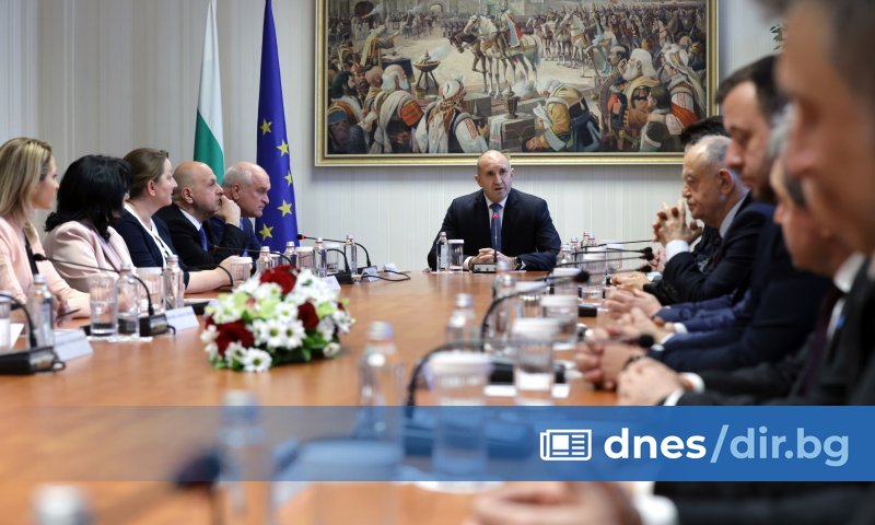 Зад състава на кабинета Главчев прозира дългата ръка на г-н