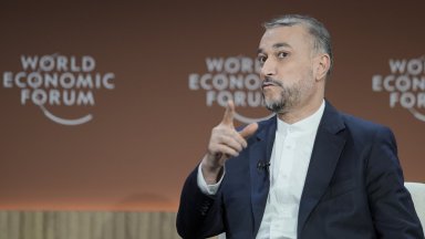 Иранският външен министър се срещна с представител на хусите в Оман