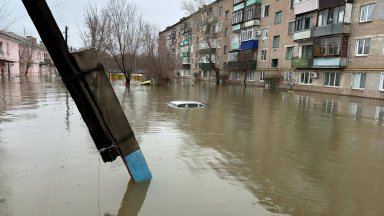 Засега се съобщава за четирима удавили се Бедствието обаче е