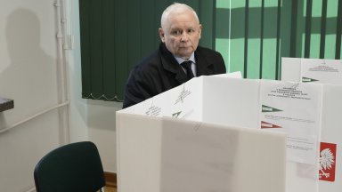 Националистическа опозиционна партия води на местните избори в Полша