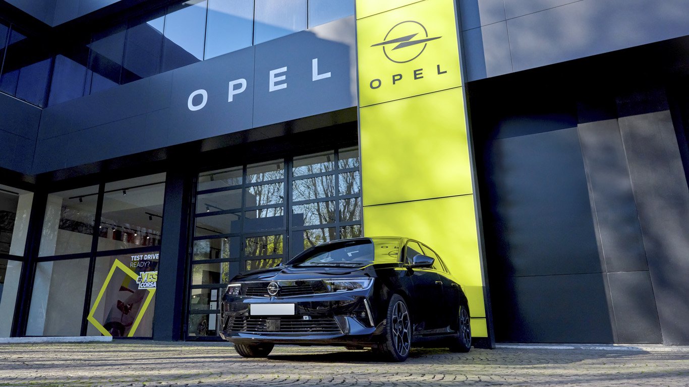Специални нови зони ще посрещат клиентите в дилърствата на Opel