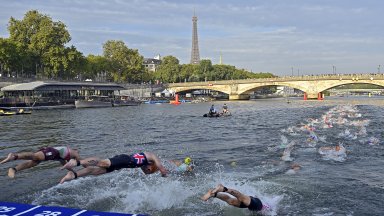 Олимпийският триатлон е под въпрос заради притеснително мръсната Сена