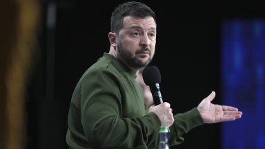 Зеленски каза пред американското издание че е отправил чрез посредници