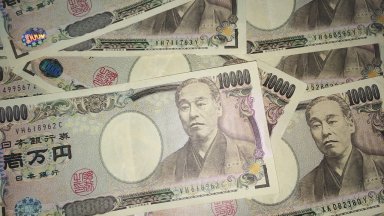 Защо японската йена е толкова слаба?