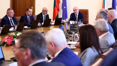 Първо заседание на кабинета "Главчев": Да бъдем хладнокръвни, не участваме в изборите