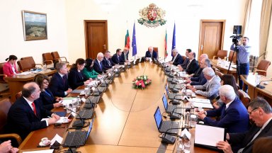 В сряда служебният премиер Димитър Главчев разпореди решението на правителството