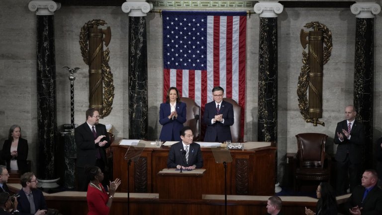Знакова милитаристична реч на японския премиер пред американския Конгрес 