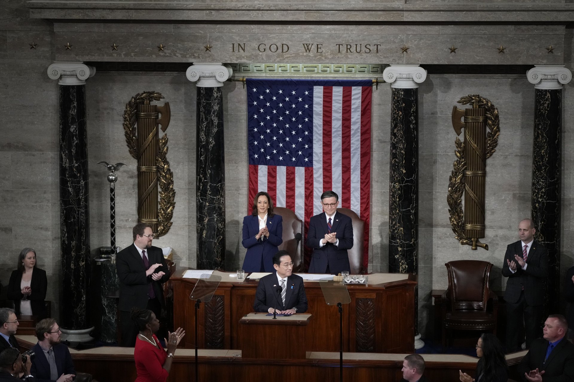 Японският премиер Фумио Кишида прави обръщението си към Конгреса на САЩ днес