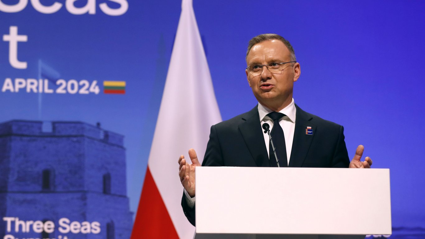 Унгария отстъпи на Полша председателството на Инициативата "Три морета" през 2025 г.
